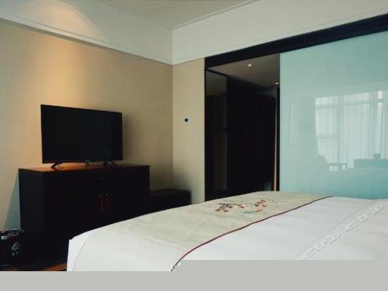 标准城景单人房