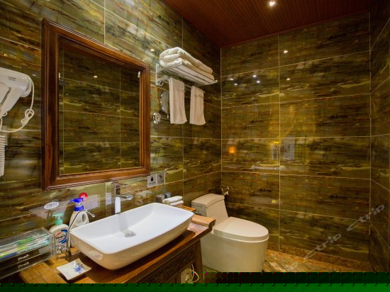 云窗雾阁（套房）