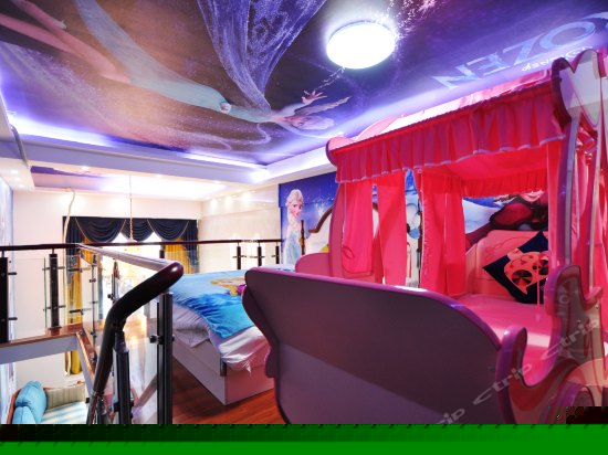 冰雪公主奇幻主题双床间