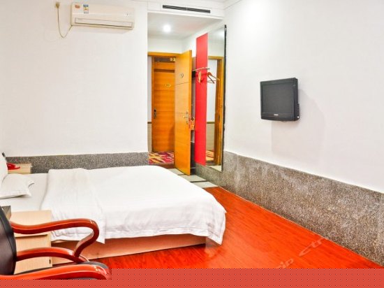 标准单人房（无窗）