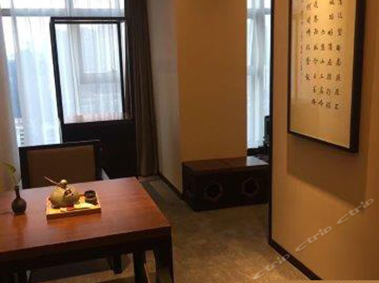 豪华城景单人房