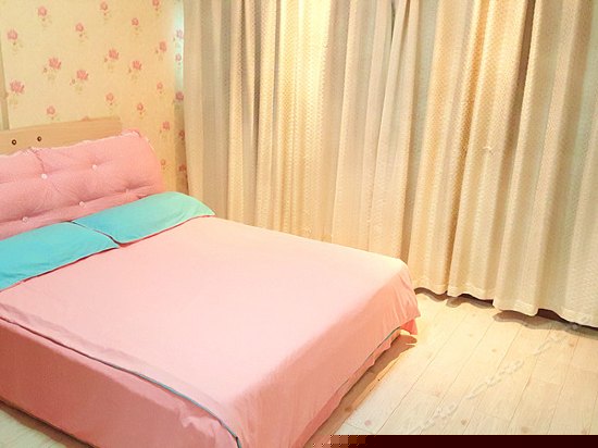 蝶恋花风格豪华套房