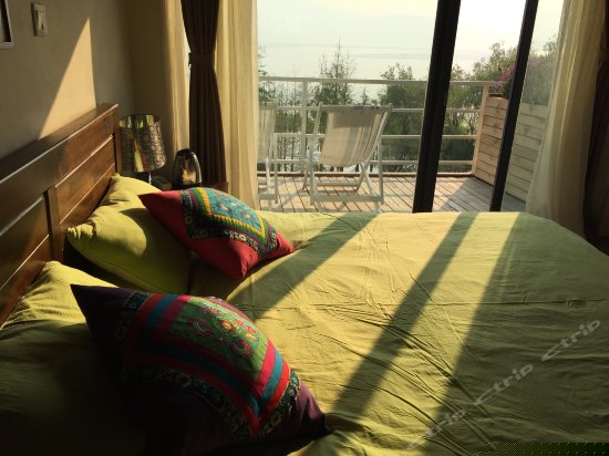 云水间阳台海景房