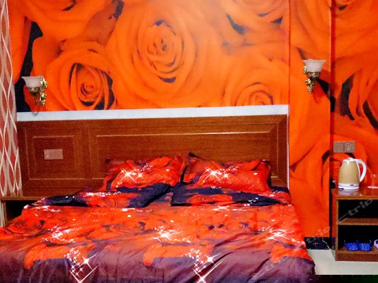 有你有我色彩主题大床房