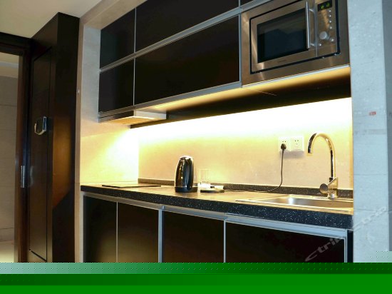 豪华双人大床房