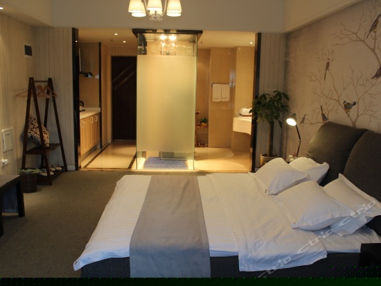 悟空中式大床房