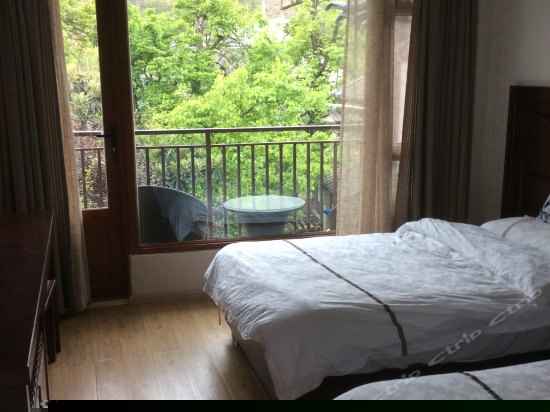 微雨梨花标准间