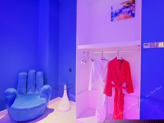 浪漫温馨主题房