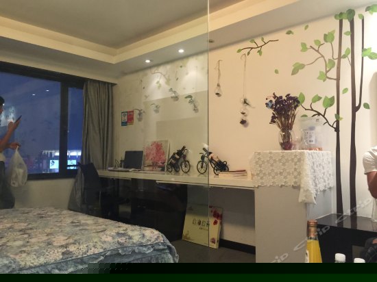 西子景象大床房