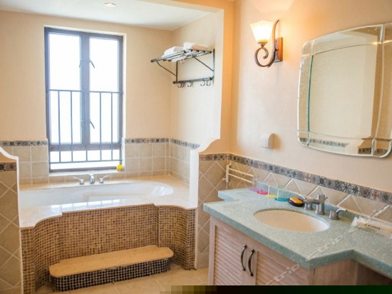 无敌海景三房一厅