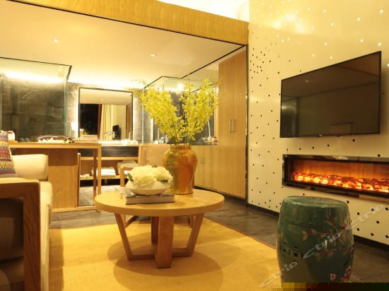 山居雅致大床房