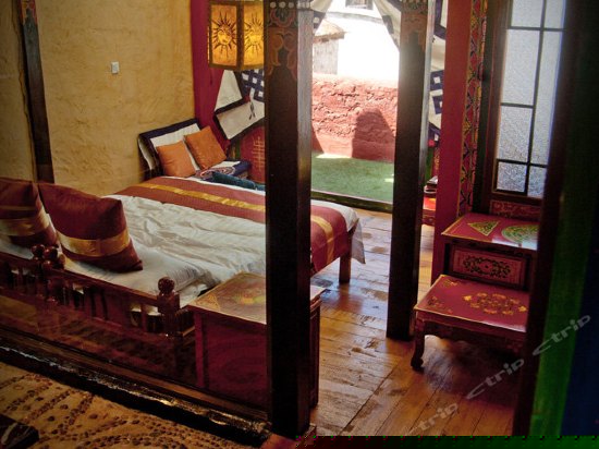 露台观景间-布达拉宫景