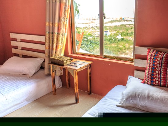 临海联排砖房亲子三人间