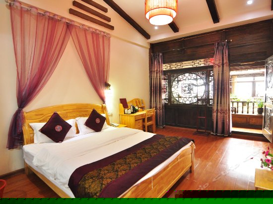 二楼豪华大床房