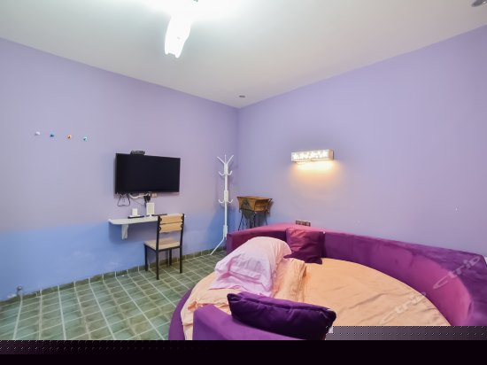 漫旅精品圆床房