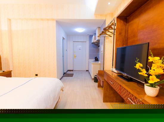 阳台山景大床房