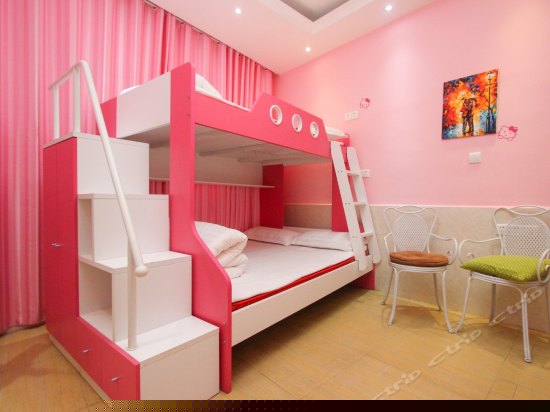 Hellokitty闺蜜主题房