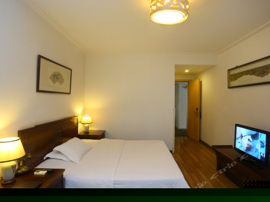 豪华大床房（内宾）