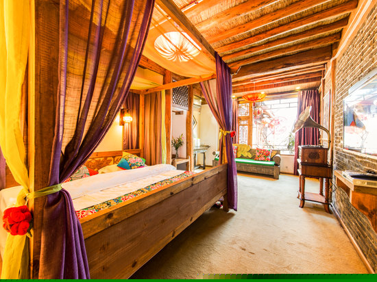 纳西庭院精品大床房