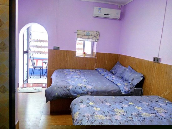 榻榻米阳台双床房