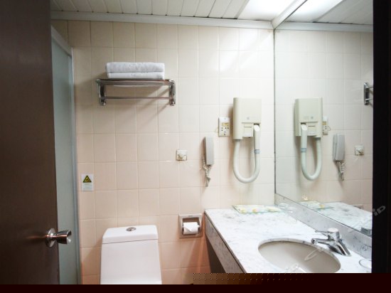 高级商务城景房