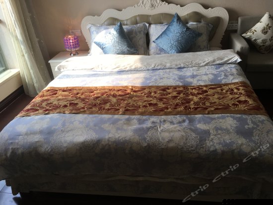 温馨主题大床房