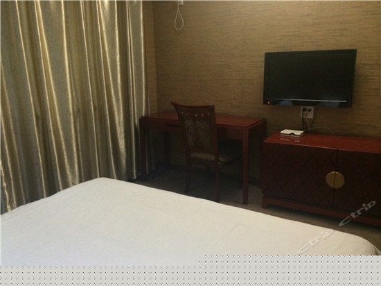 标准大床间