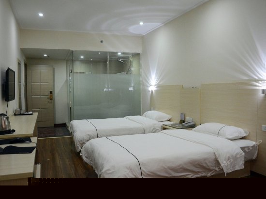 豪华电脑双床间