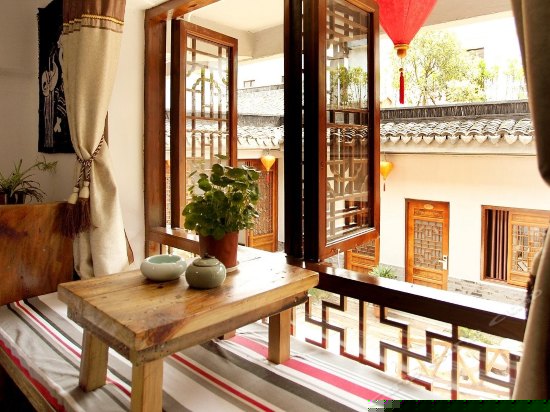 C楼飘窗双标准房