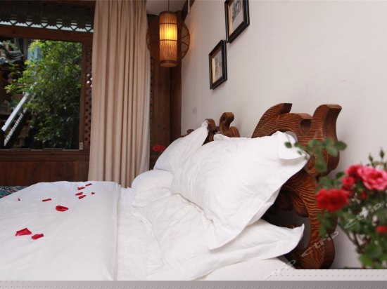 逸庐月亮门大套房