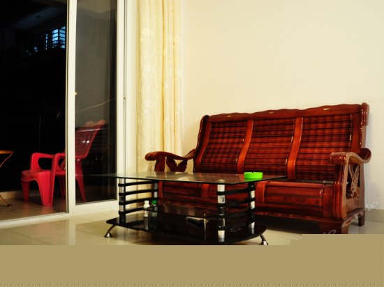 海景家庭两室一厅