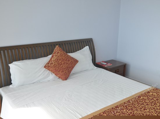 无敌海景三房一厅两卫