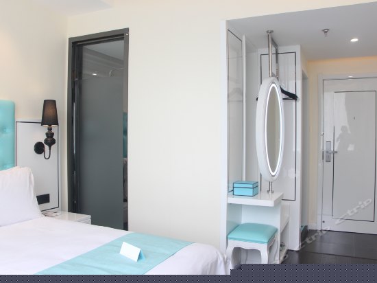 希岸豪华大床房