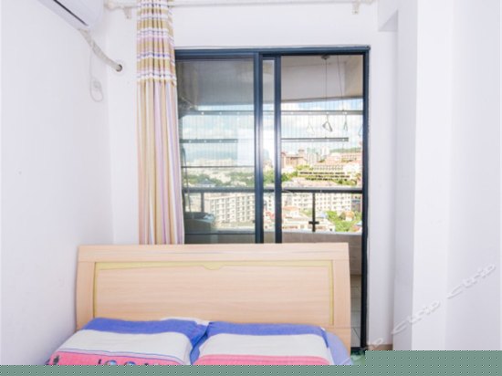 山景景观两厅两厅套房