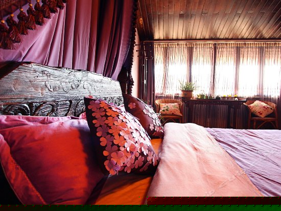 203紫嫣（观景豪华房）