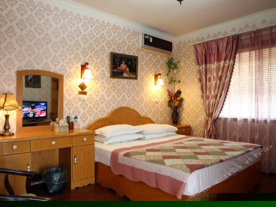 景观阳台大床间