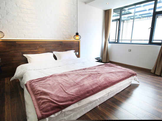 雪霁温馨榻榻米大床房