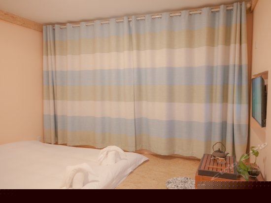 经济大床房(雅趣)(无窗)