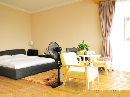 深蓝海景日出房