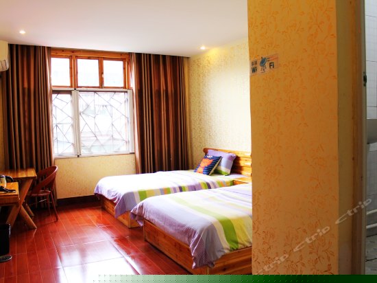 夕阳余晖双标间