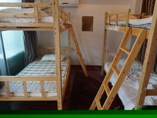 幺妹鱼塘四人间(床位)