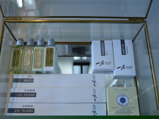 山居院林荫露台海景房