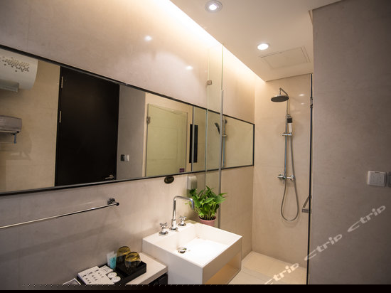 豪华市景大床房