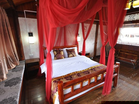 豪华蜜月大床房（三忘屋）