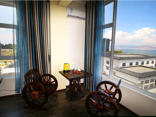 温馨海景大床房