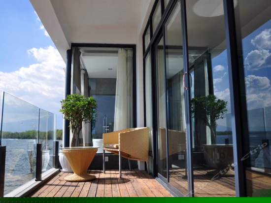 精品海景大床房