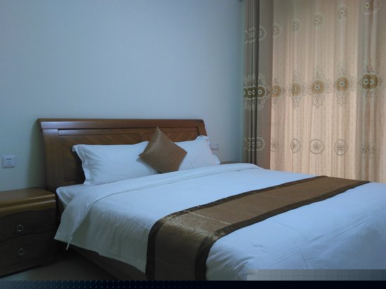 高尔夫园景一居室大床套房