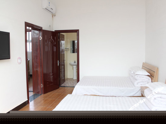 双人间(床位)(含三餐)