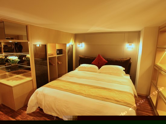 行政双层loft复式单人房