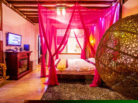 揽蝶轩温馨大床房